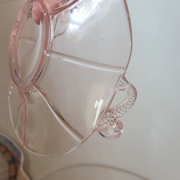 Vintage Pink Depression Glass Basket - Picture 7 of 7